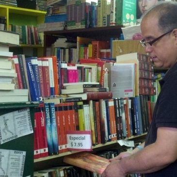 Barco de Papel mantiene a flote libros en español